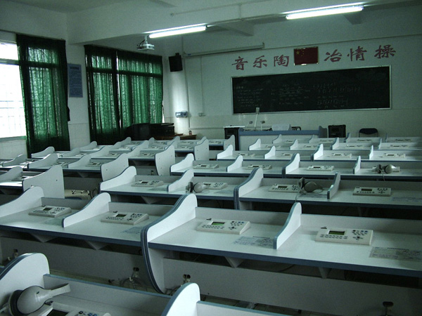 數(shù)字語(yǔ)音室、模擬語(yǔ)音室